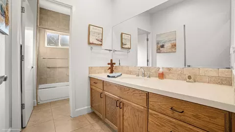 Bath - 2585 Central Park, Lodi, CA 95242 photo 1 of 4