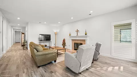 Living - 2585 Central Park, Lodi, CA 95242 photo 2 of 2