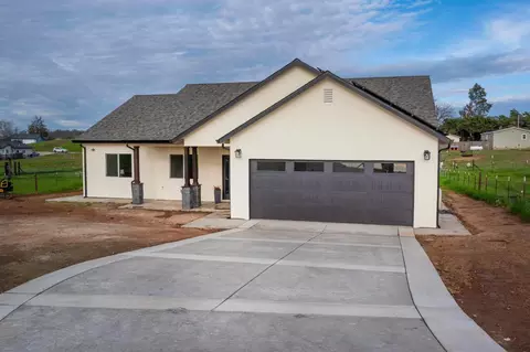 2775 Village Dr, Ione, CA 95640