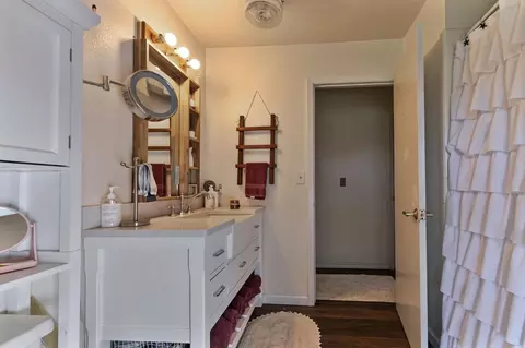 Bath - 3653 Chuckwagon Dr, Copperopolis, CA 95228 photo 6 of 6