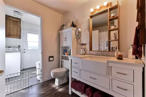 Bath - 3653 Chuckwagon Dr, Copperopolis, CA 95228 photo 1 of 6