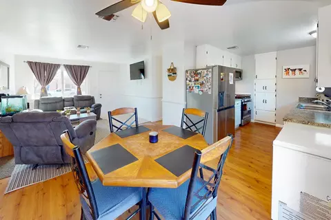 Dining - 1929 Glenmore Dr, Olivehurst, CA 95961 photo 3 of 4