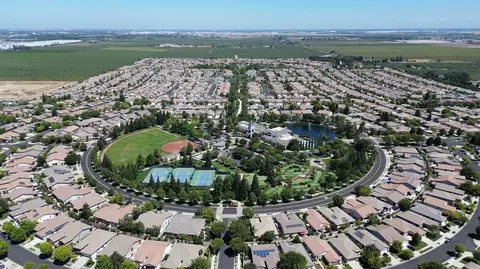 View/Area - 2379 Pepper Tree Ln, Manteca, CA 95336 photo 7 of 8