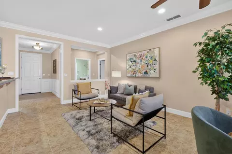 Entry Way - 2379 Pepper Tree Ln, Manteca, CA 95336 photo 1 of 7