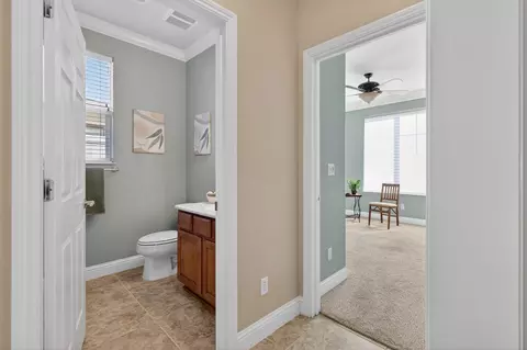 Entry Way - 2379 Pepper Tree Ln, Manteca, CA 95336 photo 4 of 7