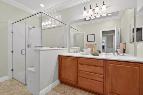 Bath - 2379 Pepper Tree Ln, Manteca, CA 95336 photo 1 of 6