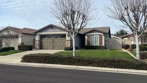 Exterior - 2379 Pepper Tree Ln, Manteca, CA 95336 photo 3 of 15
