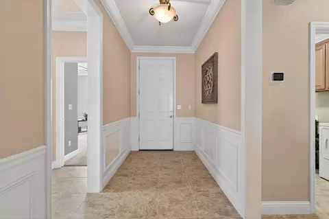 Entry Way - 2379 Pepper Tree Ln, Manteca, CA 95336 photo 3 of 7