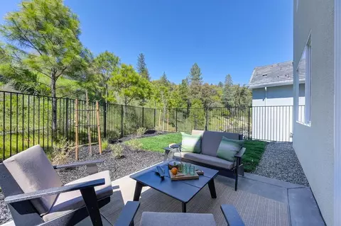 Exterior - 1000 Utah Dr, Placerville, CA 95667 photo 3 of 15