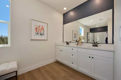 Bath - 1000 Utah Dr, Placerville, CA 95667 photo 5 of 5