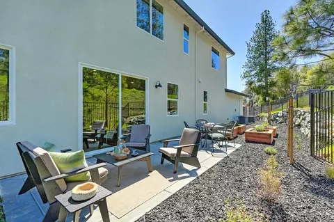 Exterior - 1000 Utah Dr, Placerville, CA 95667 photo 7 of 15