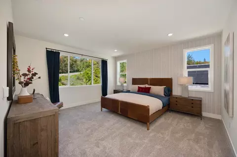 Bedroom - 1000 Utah Dr, Placerville, CA 95667 photo 5 of 7
