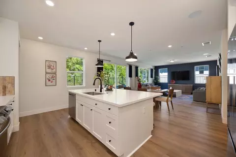 Kitchen - 1000 Utah Dr, Placerville, CA 95667 photo 6 of 7