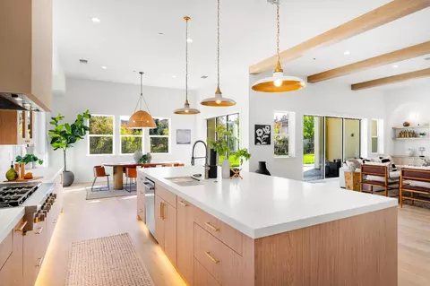 Kitchen - 913 Rustic Elm Ct, Rocklin, CA 95765 photo 7 of 9