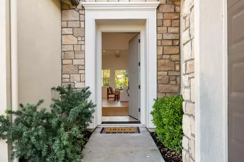 Entry Way - 913 Rustic Elm Ct, Rocklin, CA 95765 photo 1 of 4
