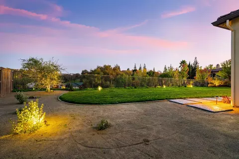 Exterior - 913 Rustic Elm Ct, Rocklin, CA 95765 photo 6 of 17