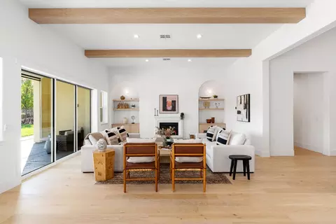 Living - 913 Rustic Elm Ct, Rocklin, CA 95765 photo 2 of 6