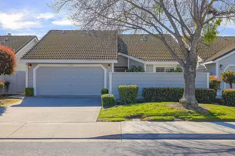 Exterior - 3604 N Veneman Ave, Modesto, CA 95356 photo 2 of 10