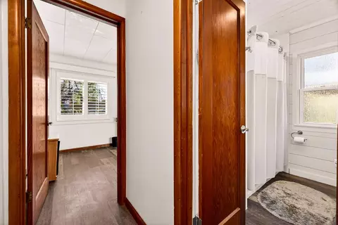 Entry Way - 201 Cavalier Dr, Tehama, CA 96090 photo 4 of 4