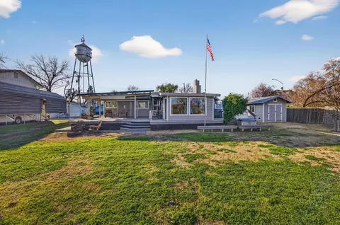 Exterior - 201 Cavalier Dr, Tehama, CA 96090 photo 15 of 21