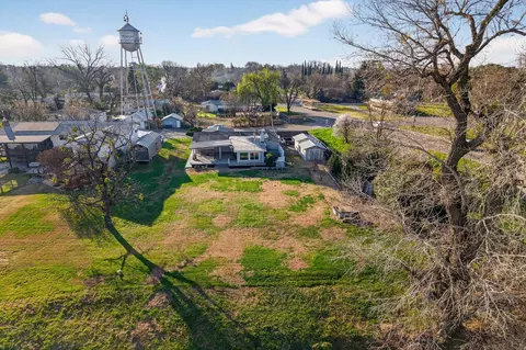 View/Area - 201 Cavalier Dr, Tehama, CA 96090 photo 5 of 17