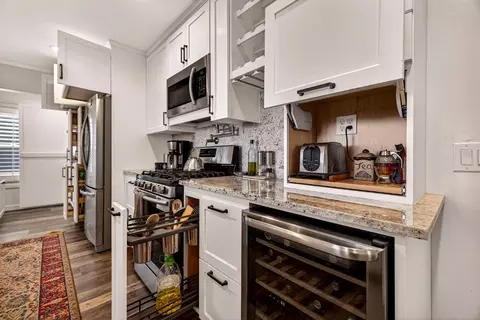 Kitchen - 201 Cavalier Dr, Tehama, CA 96090 photo 3 of 9