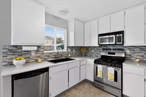 Kitchen - 1829 8th Ave, Olivehurst, CA 95961 photo 3 of 3