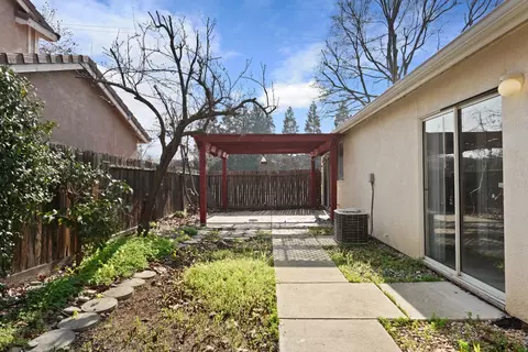 Exterior - 864 Bogetti Ln, Tracy, CA 95376 photo 11 of 11