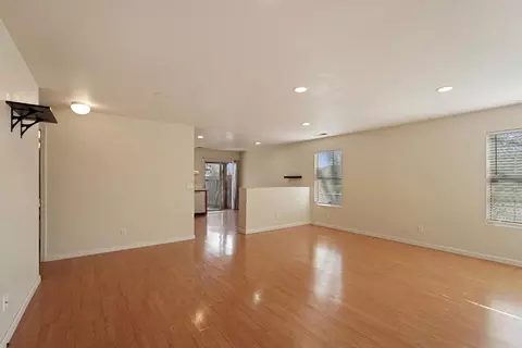 Living - 864 Bogetti Ln, Tracy, CA 95376 photo 3 of 3