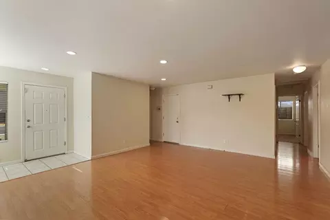 Living - 864 Bogetti Ln, Tracy, CA 95376 photo 1 of 3