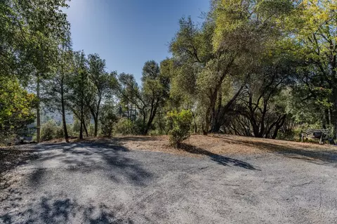 5793 Forest Lake Rd, Diamond Springs, CA 95619