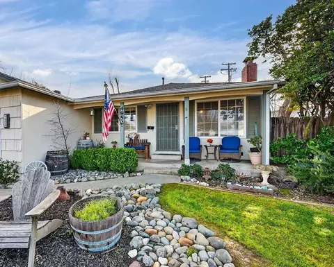 Exterior - 4952 Oleander Dr, Carmichael, CA 95608 photo 2 of 15