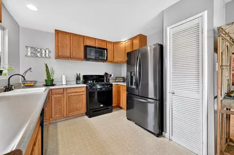 Kitchen - 4952 Oleander Dr, Carmichael, CA 95608 photo 2 of 4