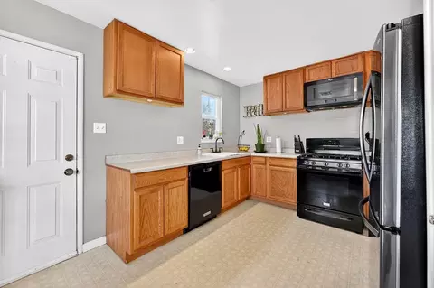 Kitchen - 4952 Oleander Dr, Carmichael, CA 95608 photo 1 of 4
