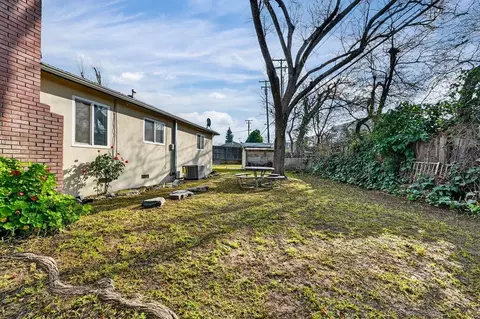 Exterior - 4952 Oleander Dr, Carmichael, CA 95608 photo 12 of 15