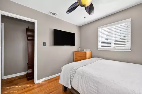 Bedroom - 4952 Oleander Dr, Carmichael, CA 95608 photo 4 of 6