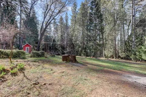 Exterior - 13757 Seven Cedars Dr, Grass Valley, CA 95945 photo 14 of 42