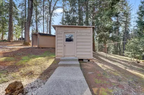 Exterior - 13757 Seven Cedars Dr, Grass Valley, CA 95945 photo 26 of 42