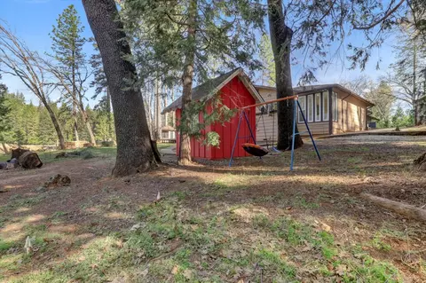 Exterior - 13757 Seven Cedars Dr, Grass Valley, CA 95945 photo 13 of 42