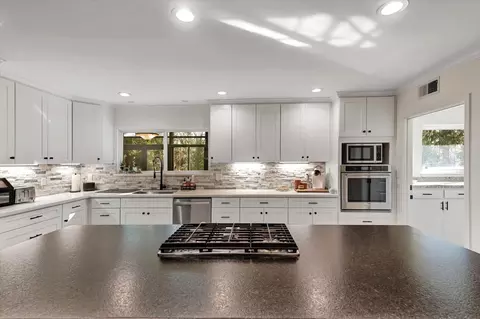 Kitchen - 13757 Seven Cedars Dr, Grass Valley, CA 95945 photo 1 of 5