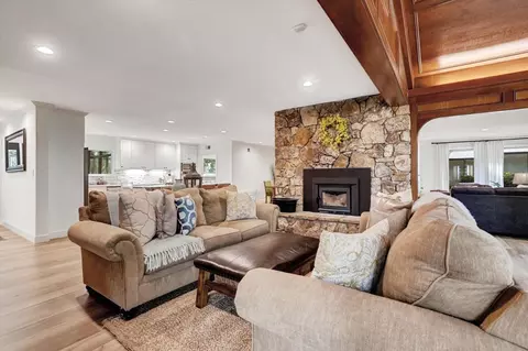 Living - 13757 Seven Cedars Dr, Grass Valley, CA 95945 photo 3 of 4