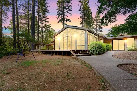 Exterior - 13757 Seven Cedars Dr, Grass Valley, CA 95945 photo 41 of 42