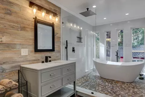 Bath - 13757 Seven Cedars Dr, Grass Valley, CA 95945 photo 1 of 6