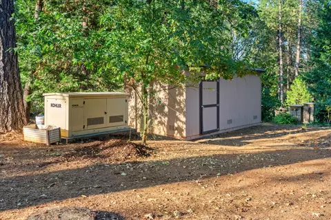Exterior - 13757 Seven Cedars Dr, Grass Valley, CA 95945 photo 40 of 42