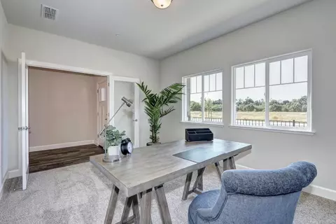 920 Norman Rd, Galt, CA 95632 photo 4