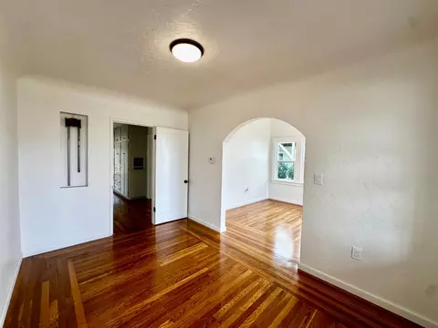 944 W 22nd St, Merced, CA 95340 photo 8