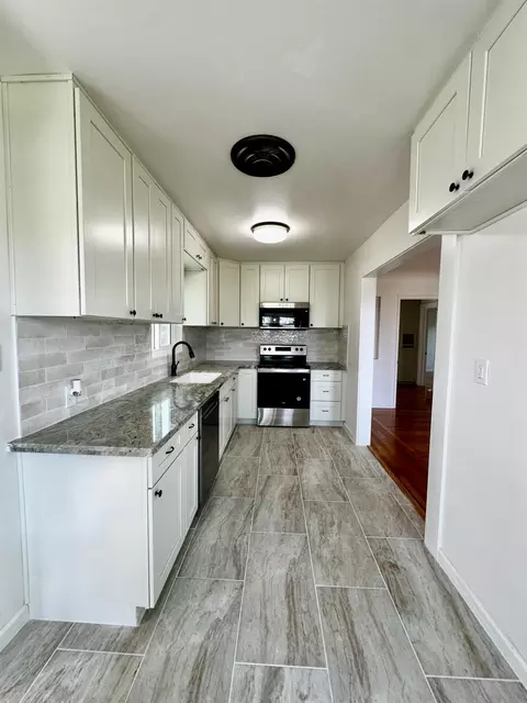 944 W 22nd St, Merced, CA 95340 photo 4