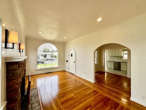 944 W 22nd St, Merced, CA 95340 photo 11