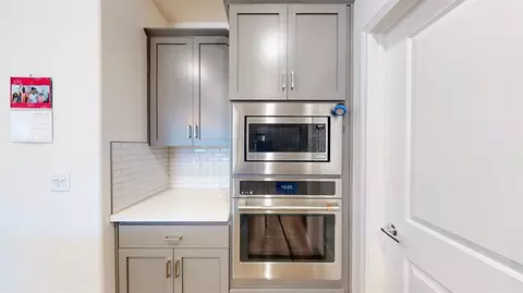 Kitchen - 1399 Carson River Loop, Lincoln, CA 95648 photo 4 of 7