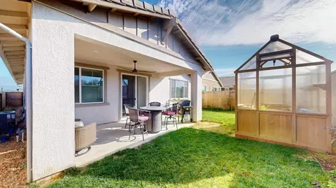 Exterior - 1399 Carson River Loop, Lincoln, CA 95648 photo 3 of 14